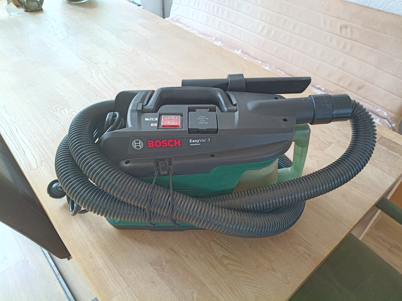 Bosch stofzuiger, Ophalen, Zo goed als nieuw, 1200 watt of meer, Overige typen