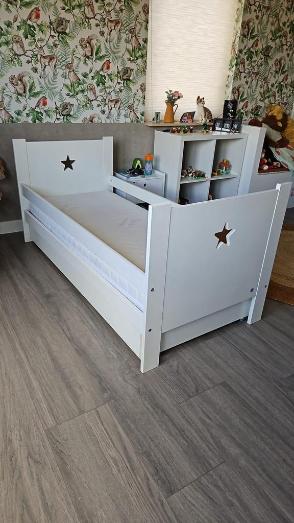 Juniorbed inclusief matras en onderschuiflade, Kinderen en Baby's, Kinderkamer | Bedden, Ophalen, Gebruikt, 70 tot 85 cm, Matras