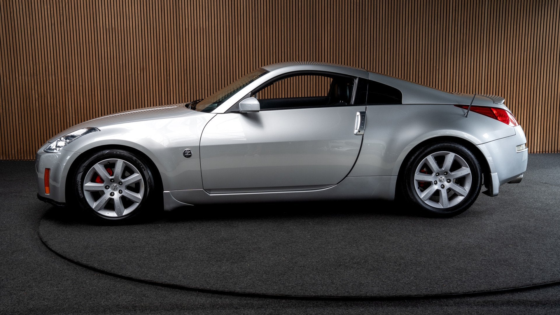 Nissan 350Z 3.5 V6 Aut Leer Bose Climate C. Stoelverwarming, Gebruikt, Zwart, 2 stoelen, 6 cilinders