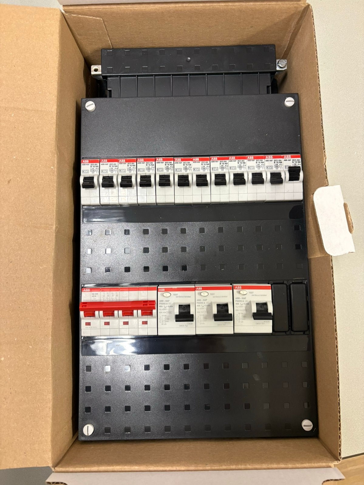 ABB groepenkast 3-fase met 12 groepen, Ophalen of Verzenden, Zo goed als nieuw, Abb, Abb