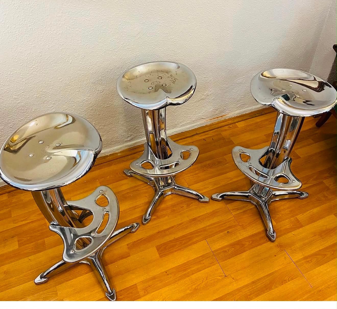 SET van 4 Dulton aluminium barkrukken - Zeer goede staat!, Ophalen, Met voetsteun, 60 tot 90 cm, Zo goed als nieuw