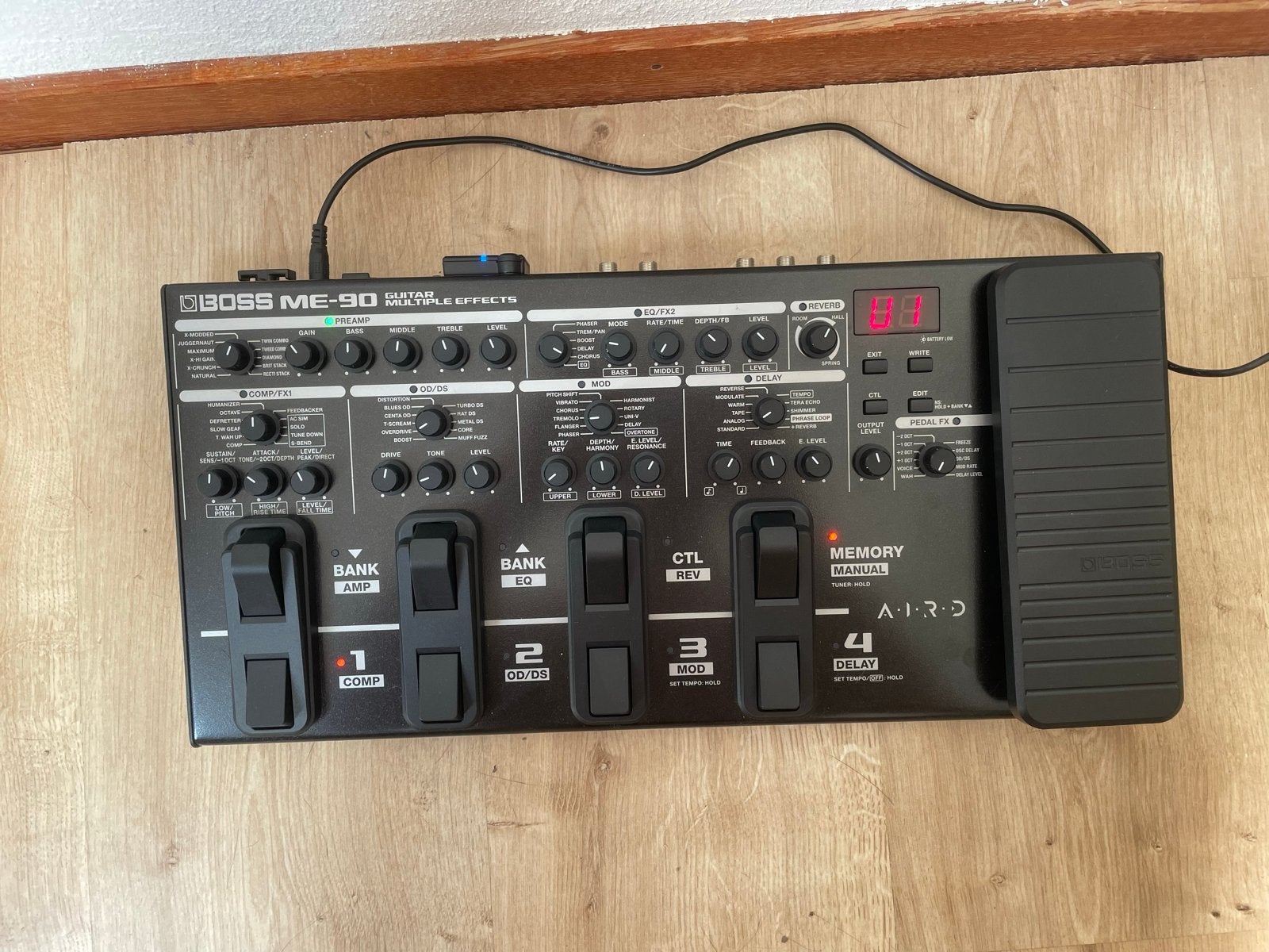 Boss ME-90 Multi-effect met Bluetooth adapter - Nieuwstaat, Verzenden, Zo goed als nieuw, Multi-effect