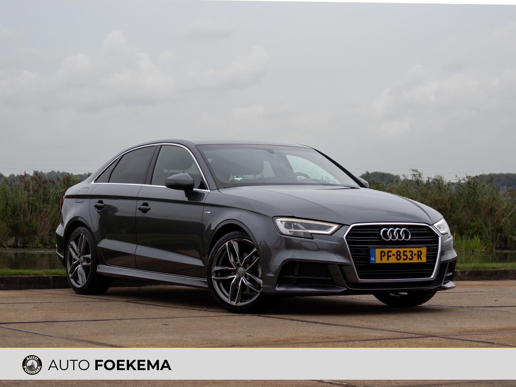 Audi A3 Limousine 1.4 TFSI CoD Sport S Line Edition 18" LED, Automaat, 1395 cc, Auto-Union-Straße 1
85057  Ingolstadt, DE, Audi