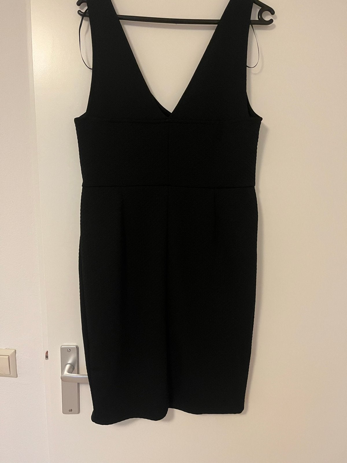 Super Mooie Nieuwe Zwarte Jurk maat 42 met prijskaartje, Zwart, Maat 42/44 (L), Nieuw, New Yorker