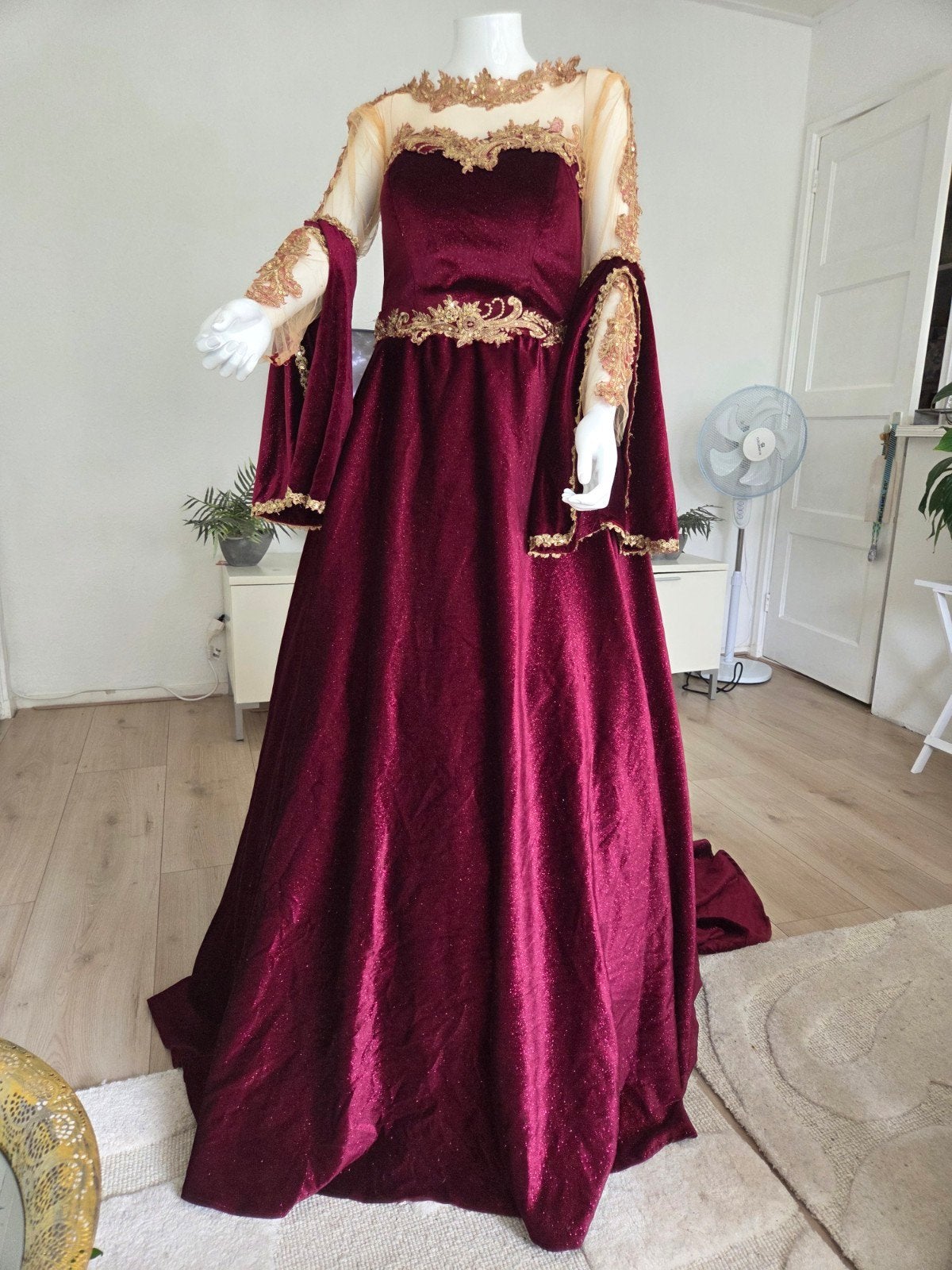 Prachtige Henna Jurk met verstelbaar touwtje, Kleding | Dames, Jurken, Maat 38/40 (M), Ophalen of Verzenden, Onbekend, Zo goed als nieuw