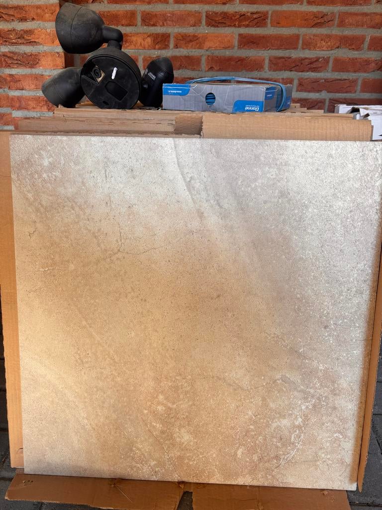 7 pakken wand/vloertegels Hornbach 61x61x0,7 cm Buxy Cream, 60 cm of meer, Keramiek, Ophalen of Verzenden, Zo goed als nieuw