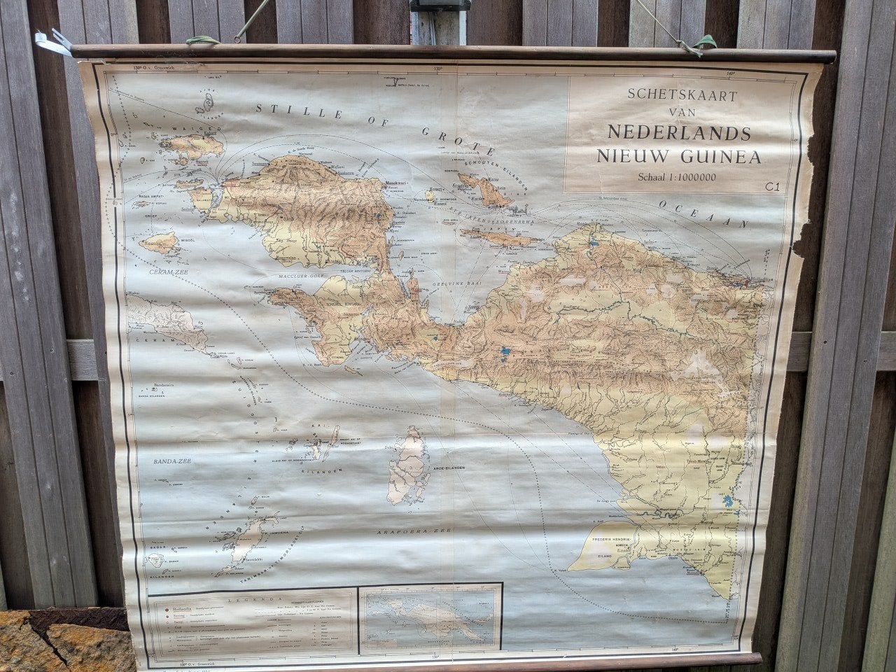 Oude schoolkaart Nederlands Nieuw Guinea, Boeken, Overige gebieden, Landkaart, 1800 tot 2000, Ophalen