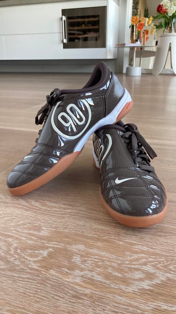 NW Nike T90  Bruin-Wit Maat 41 (US 9.5), Bruin, Nieuw, Ophalen of Verzenden, Sneakers of Gympen