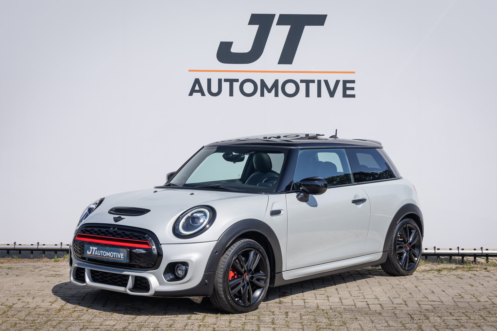 MINI Cooper S 2.0 Hamm nlauto jcw panoramadak harman cardon, Auto's, 1998 cc, 1195 kg, Gebruikt, Euro 6