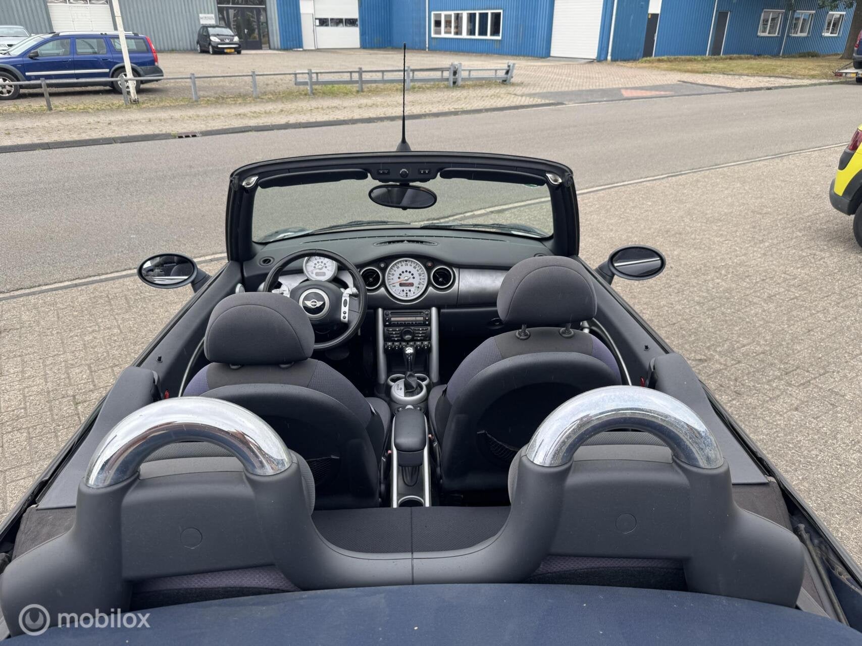 Mini Cabrio 1.6 Cooper automaat airco lm velgen 89746 km, Auto's, Dealer onderhouden, Stof, Gebruikt, Zwart