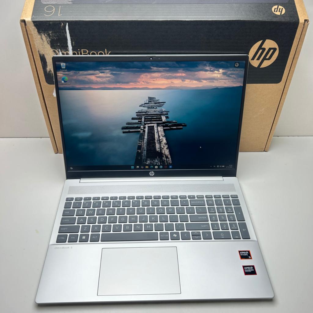 HP OmniBook 5 16-bc1851nd - 16 inch laptop, HP, Zo goed als nieuw, Support@hp.com, 1501 Page Mill Road
Palo Alto, CA 94304
USA