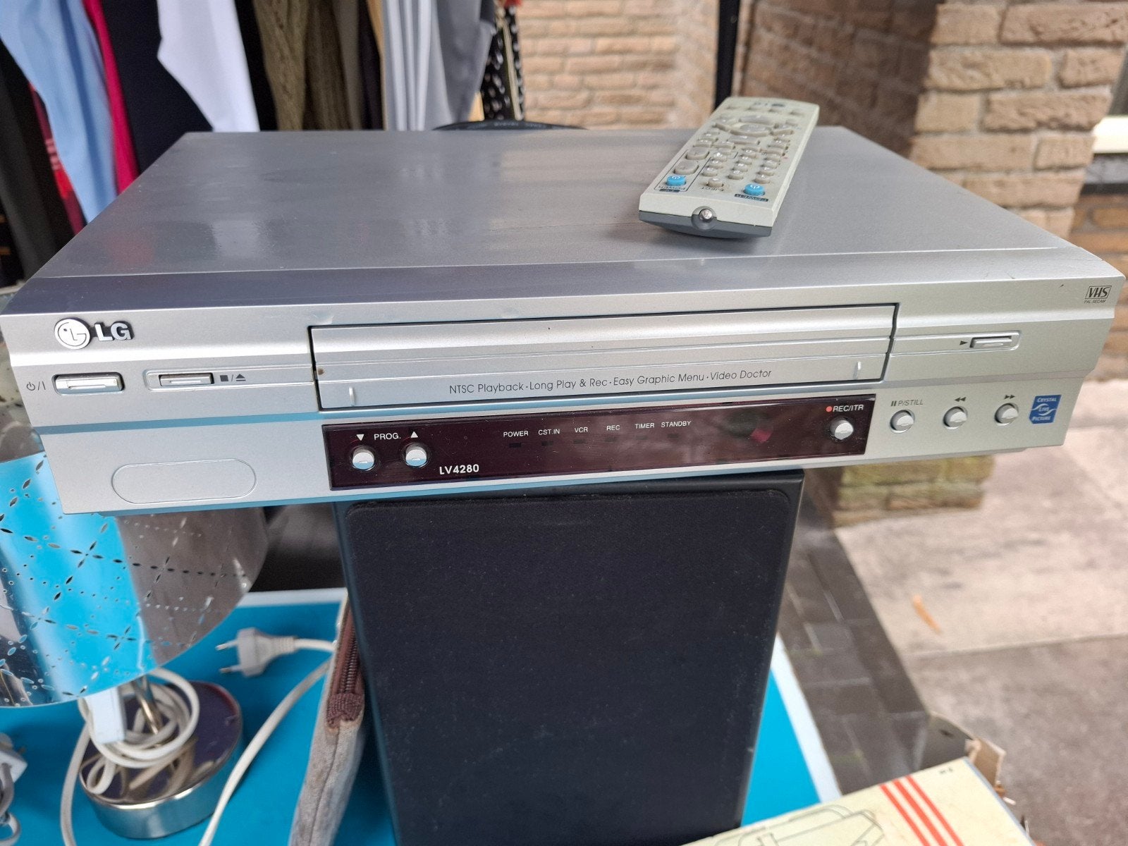 LG videorecorder met afstandbediening, Ophalen of Verzenden, Gebruikt, VHS-speler of -recorder