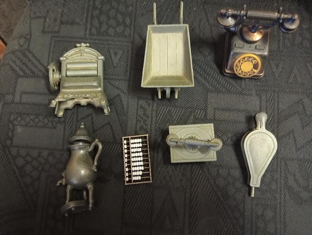 7 miniaturen, Ophalen of Verzenden, Zo goed als nieuw, Decoratie