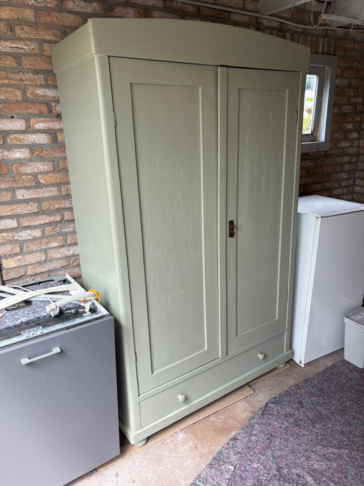 Mooie vintage houten kast – olijfgroen, Ophalen, Gebruikt