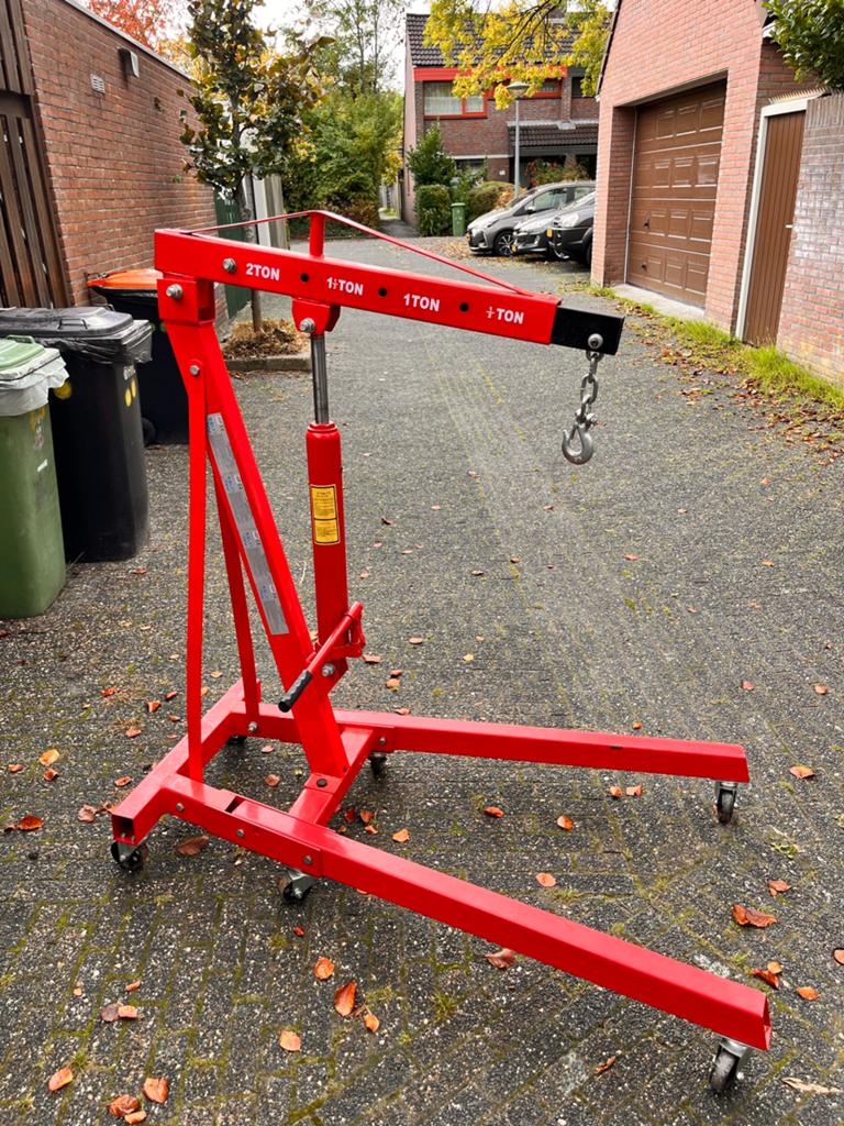 Te Huur: Motortakel / werkplaatskraan 2 ton, Ophalen, Gebruikt