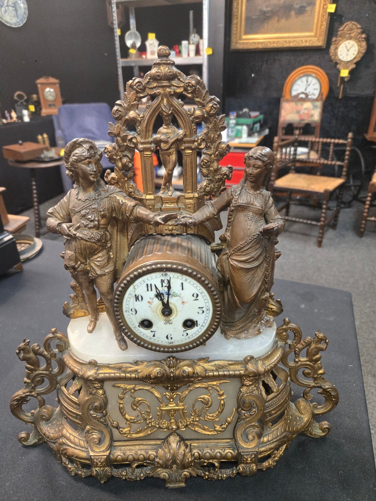 Antieke Franse bronzen pendule met marmeren voet, Ophalen