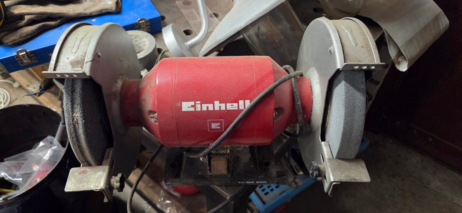 Einhell TC-BG 200 Dubbele Slijpmachine 400W, Ophalen of Verzenden, Gebruikt, Minder dan 700 watt, Werkbankslijpmachine