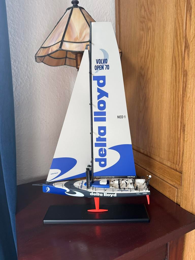 Volvo Open 70 Delta Lloyd NED 1 modelboot, Ophalen of Verzenden, Zo goed als nieuw