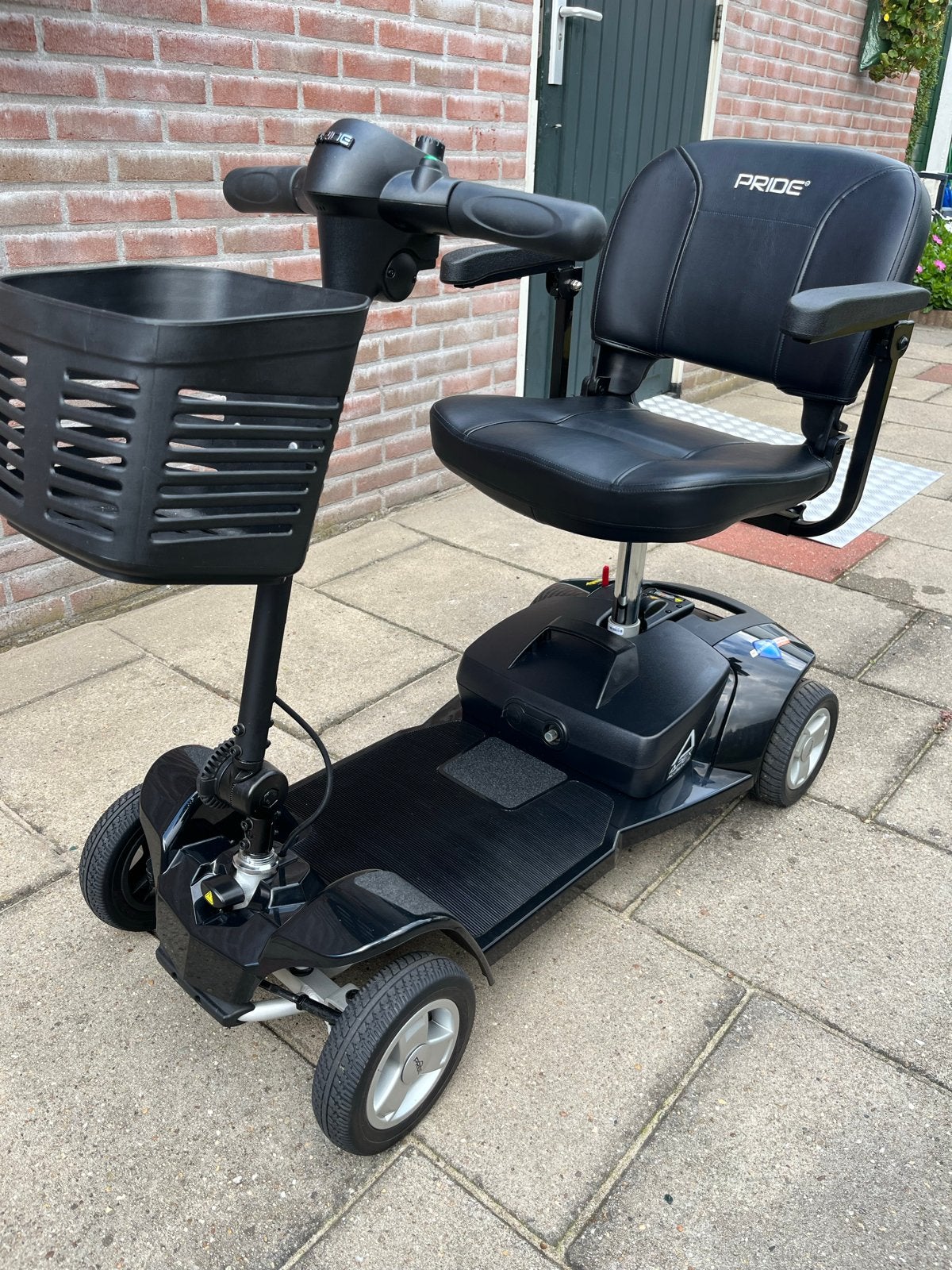 Z.g.a.n. Pride Apex Alumalite scootmobiel, Pride, 16 t/m 25 km, Ophalen of Verzenden, Zo goed als nieuw