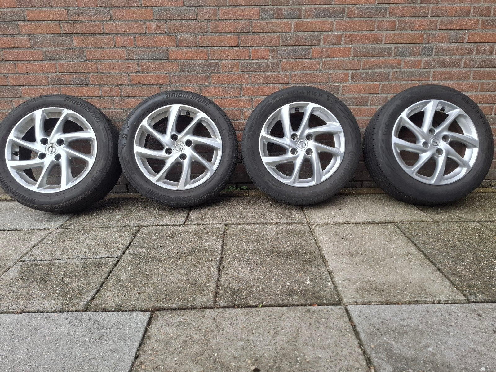 Opel Corsa E 16 inch velgen met zomerbanden, Auto-onderdelen, Banden en Velgen, Ophalen, Gebruikt, 16 inch, Banden en Velgen