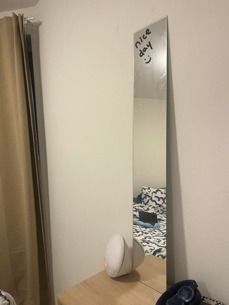 Small mirror IKEA (Free), Ophalen, Minder dan 50 cm, Zo goed als nieuw, Minder dan 100 cm