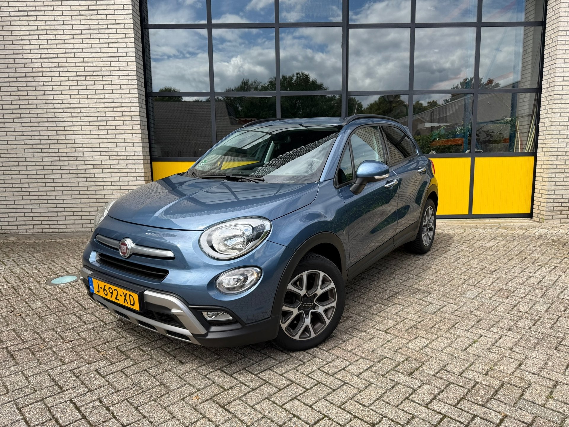 Fiat 500 X Cross 1.4 Turbo Trekhaak Automaat, 4 seizoenen ba, 136 pk, Gebruikt, 4 cilinders, Blauw