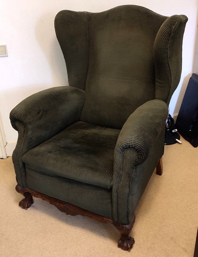 Groene ribstof oorfauteuil met houten poten, Ophalen, Gebruikt, 75 tot 100 cm, Stof