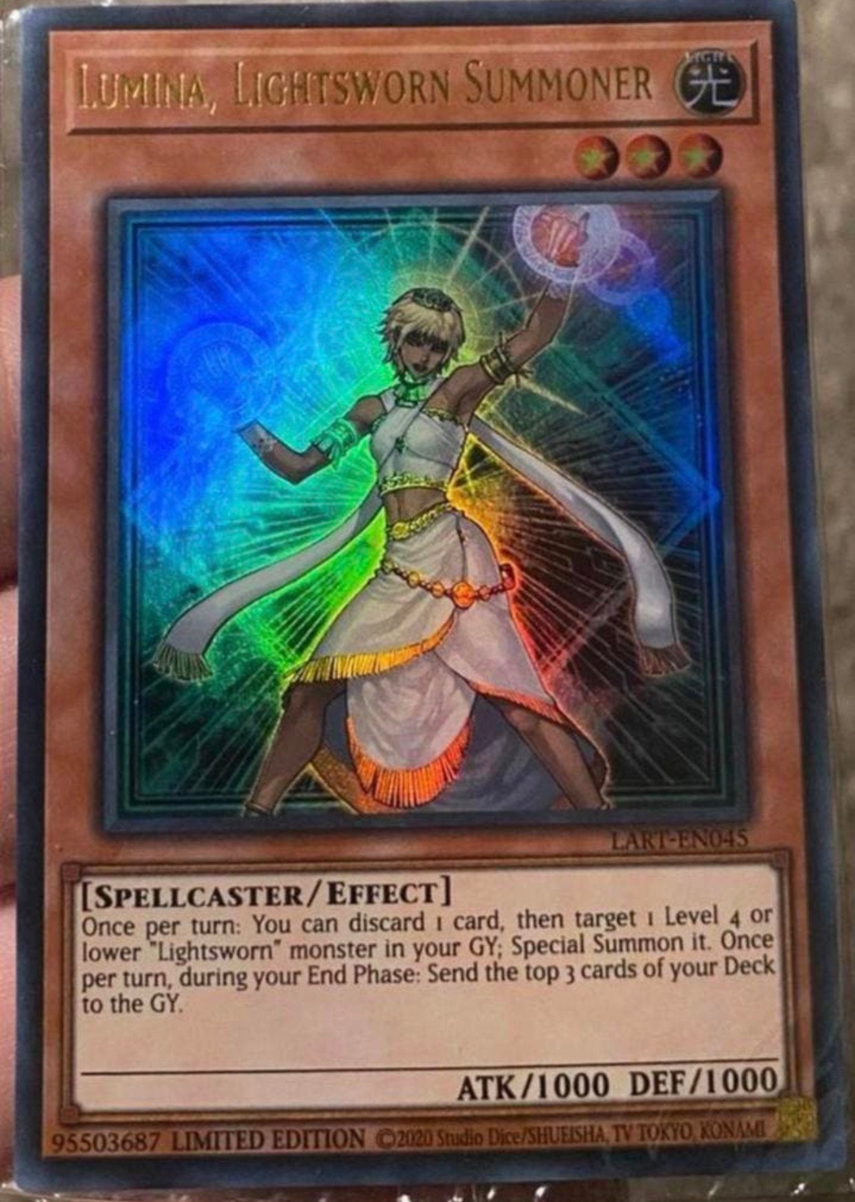 Yu-Gi-Oh! Lumina Lightsworn Summoner Lost Arts Print Sealed, Hobby en Vrije tijd, Verzamelkaartspellen | Yu-gi-Oh!, Ophalen of Verzenden