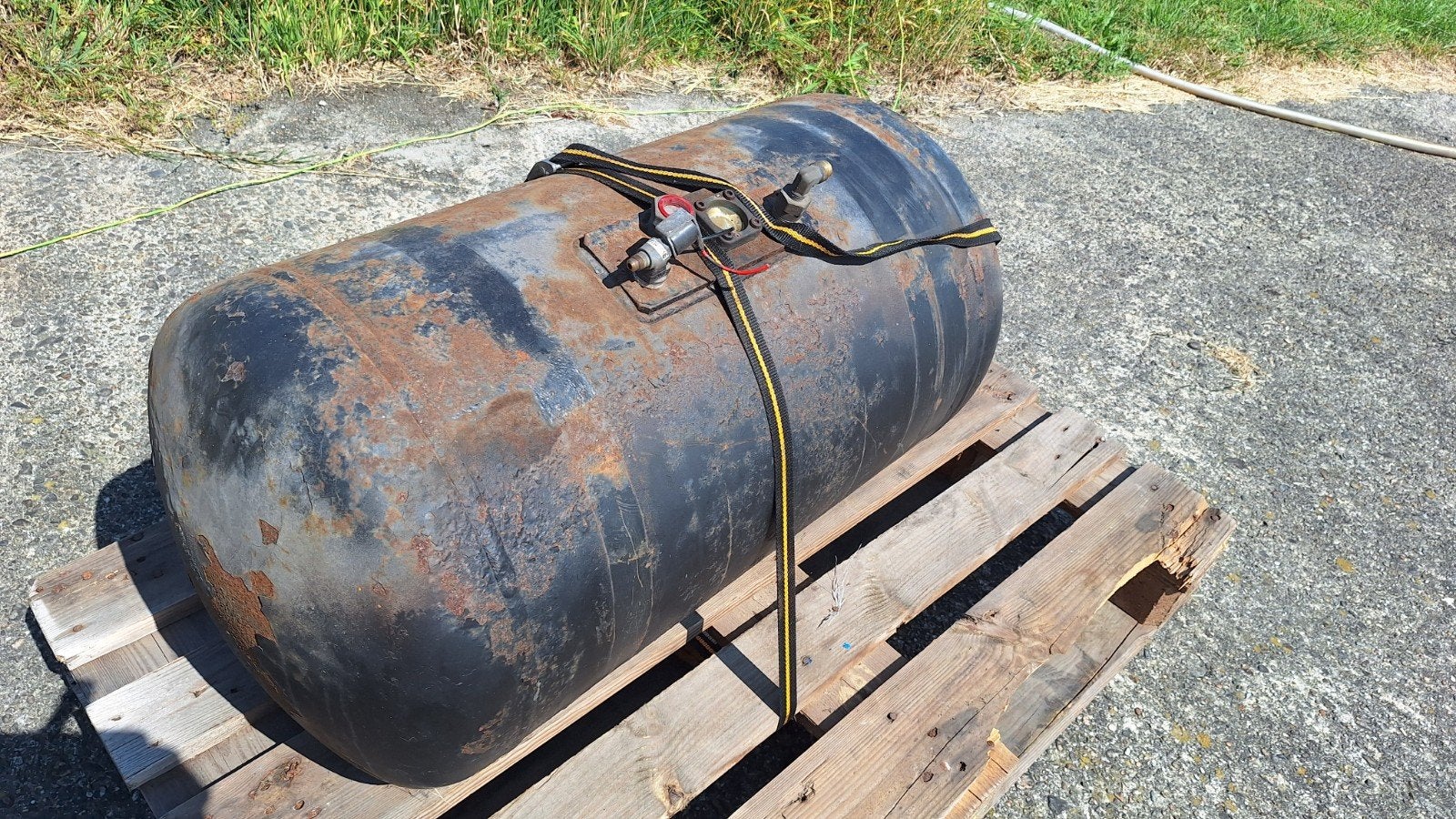 LPG tank gedeeltelijk gevuld, Ophalen, Gebruikt, Dodge