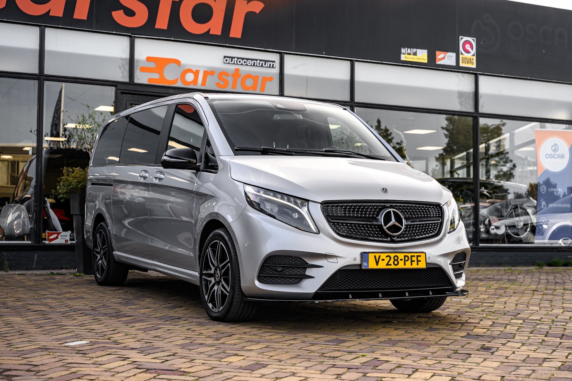 Mercedes-Benz V-KLASSE 300d Lang DC Avantgarde Edition|360 C, Automaat, Achterwielaandrijving, Gebruikt, 4 cilinders
