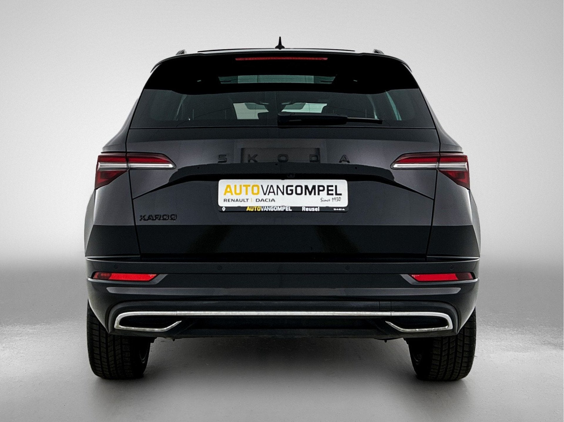 Skoda Karoq 1.5 TSI ACT Sportline Business | PANORAMADAK | 3, Auto's, 12 maanden, Stof, Zwart, 4 cilinders