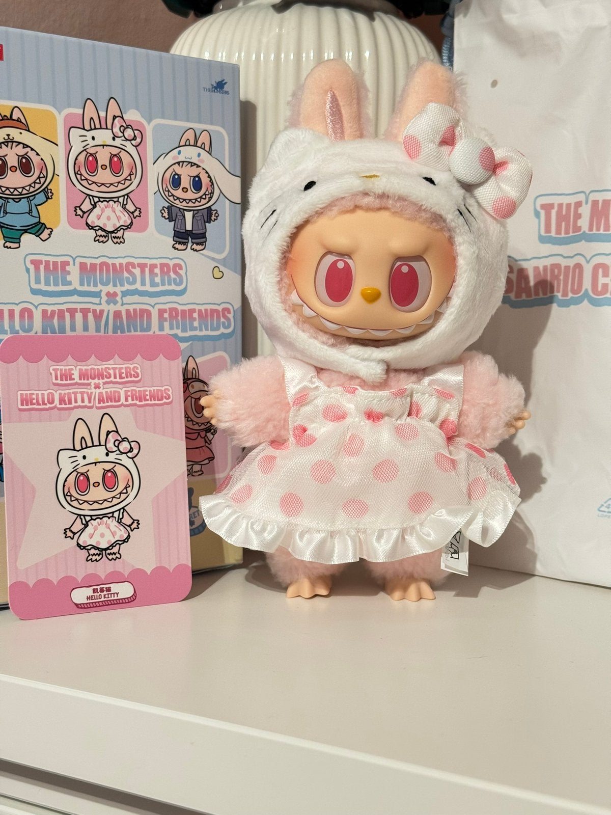 Labubu hello kitty, Verzamelen, Poppetjes en Figuurtjes, Ophalen of Verzenden, Zo goed als nieuw