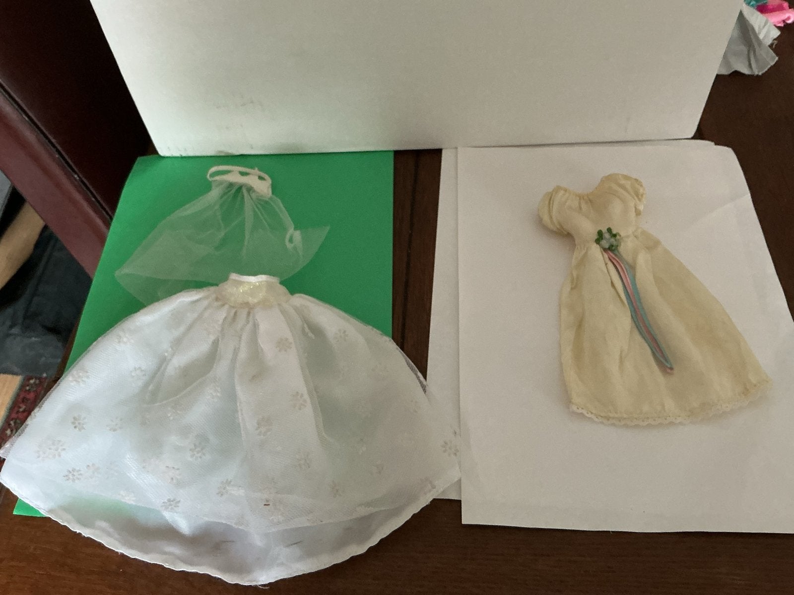 Vintage Barbie Bruidskleding Set - Jurk en Sluier, Ophalen of Verzenden, Gebruikt