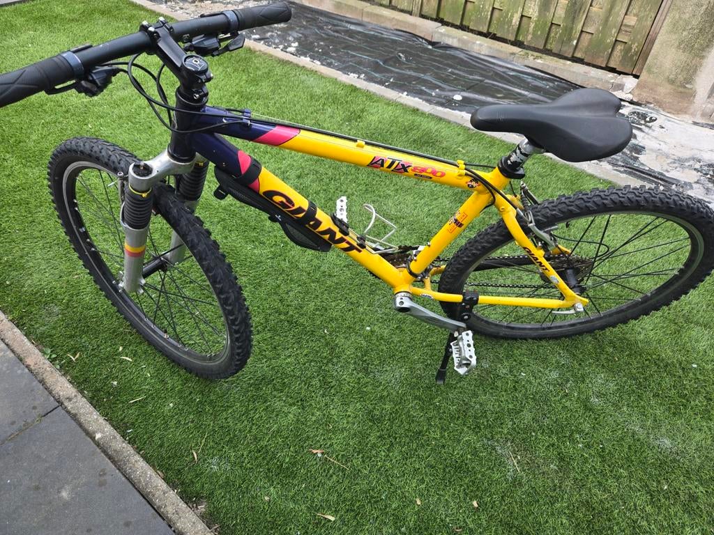 Giant ATX 900 kindermountainbike geel, Fietsen en Brommers, Ophalen