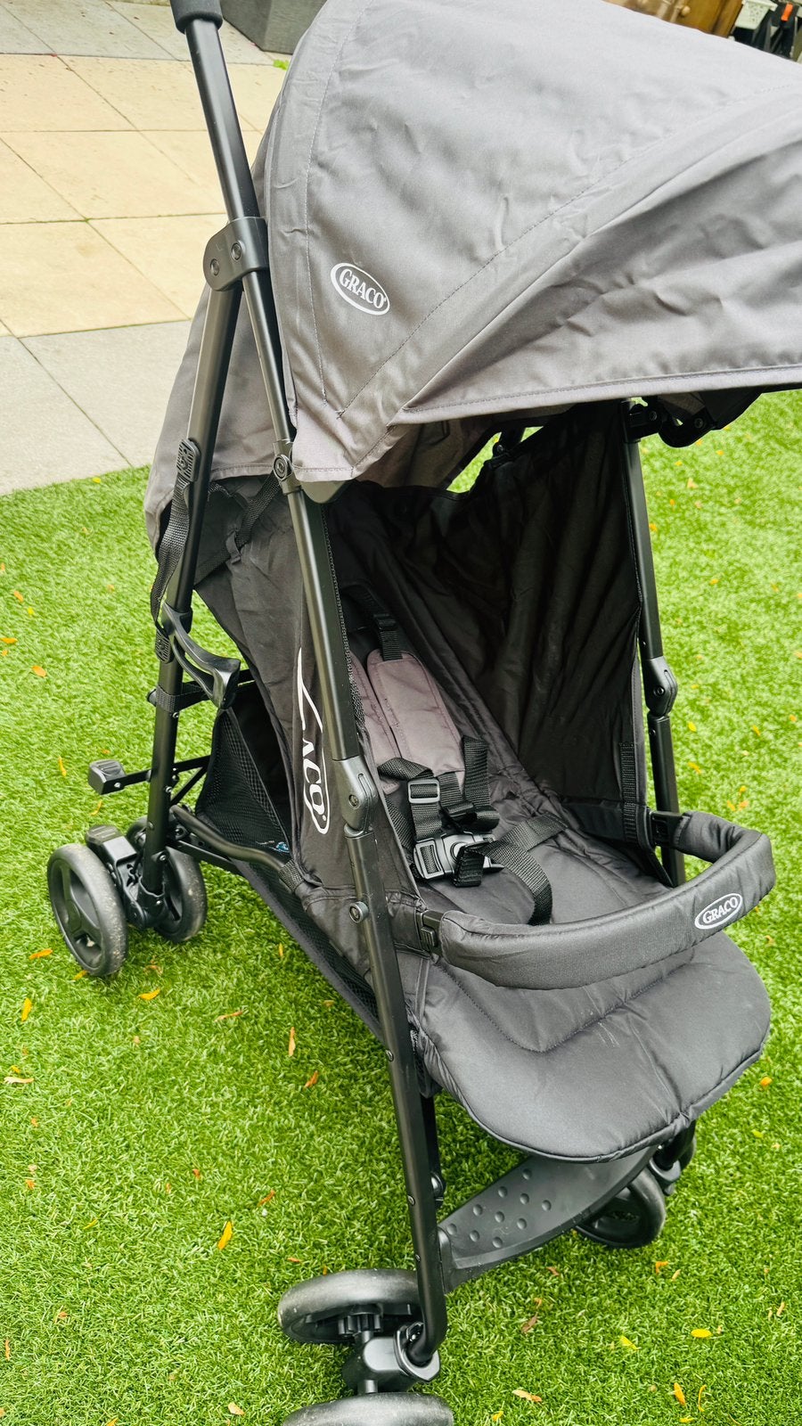 Te koop mooie,compact en hogst paar keer gebruikte Buggy,€50, Ophalen of Verzenden, Zo goed als nieuw