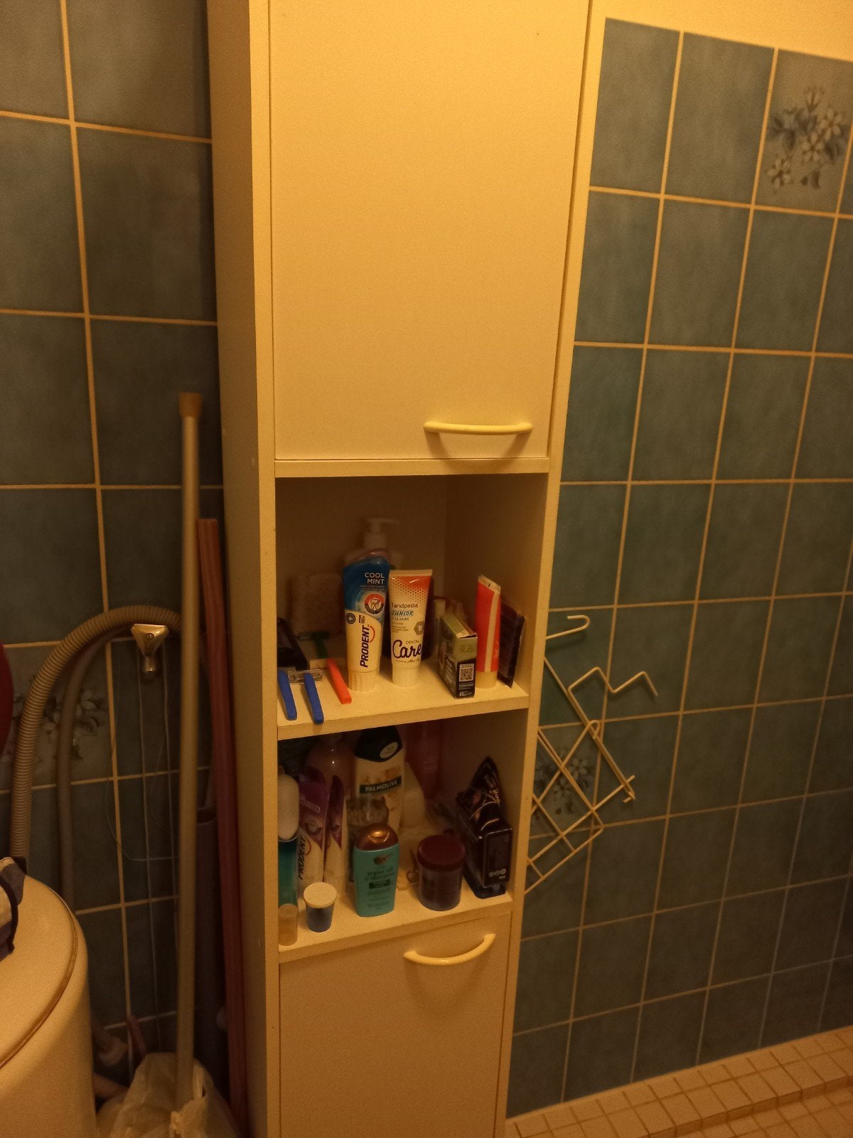 bad kamer kast  1.75 hoog en 35cm breed o, Huis en Inrichting, Overige typen, Minder dan 100 cm, 25 tot 50 cm, 50 tot 100 cm