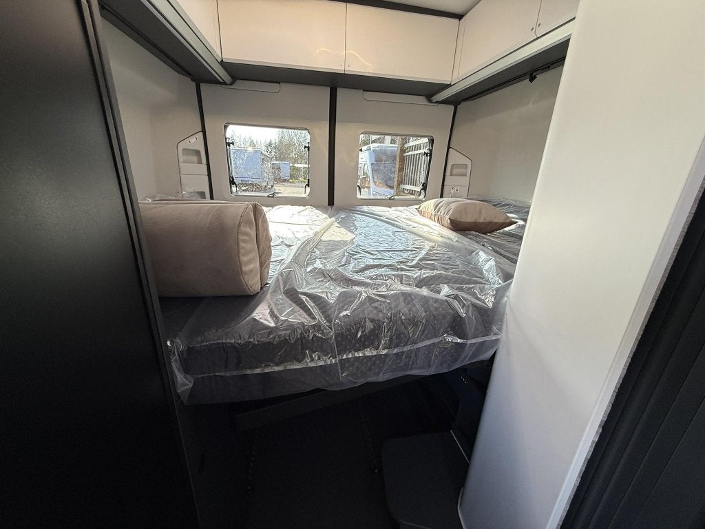 Adria Twin Supreme 600 SPB - AUTOMAAT, Winterisolatie, Buscamper of Camperbus, Ringverwarming, Fiat