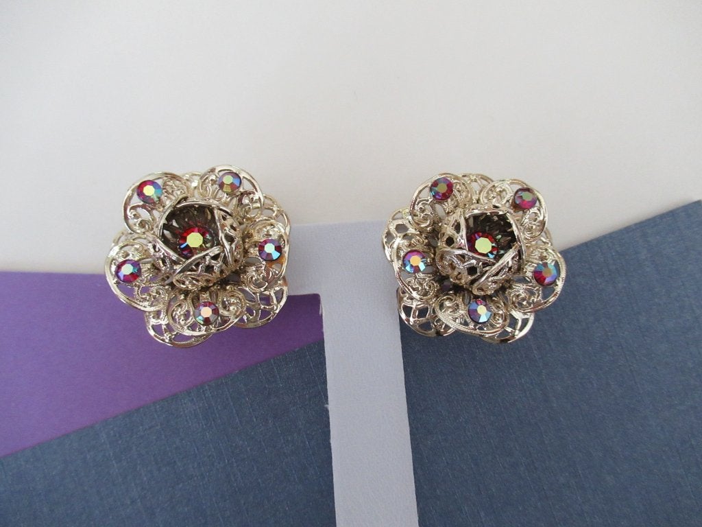 Oorbellen bloem rood aurora rijnstenen fashion flower Sarah, Met kristal, Overige materialen, Overige kleuren, Verzenden