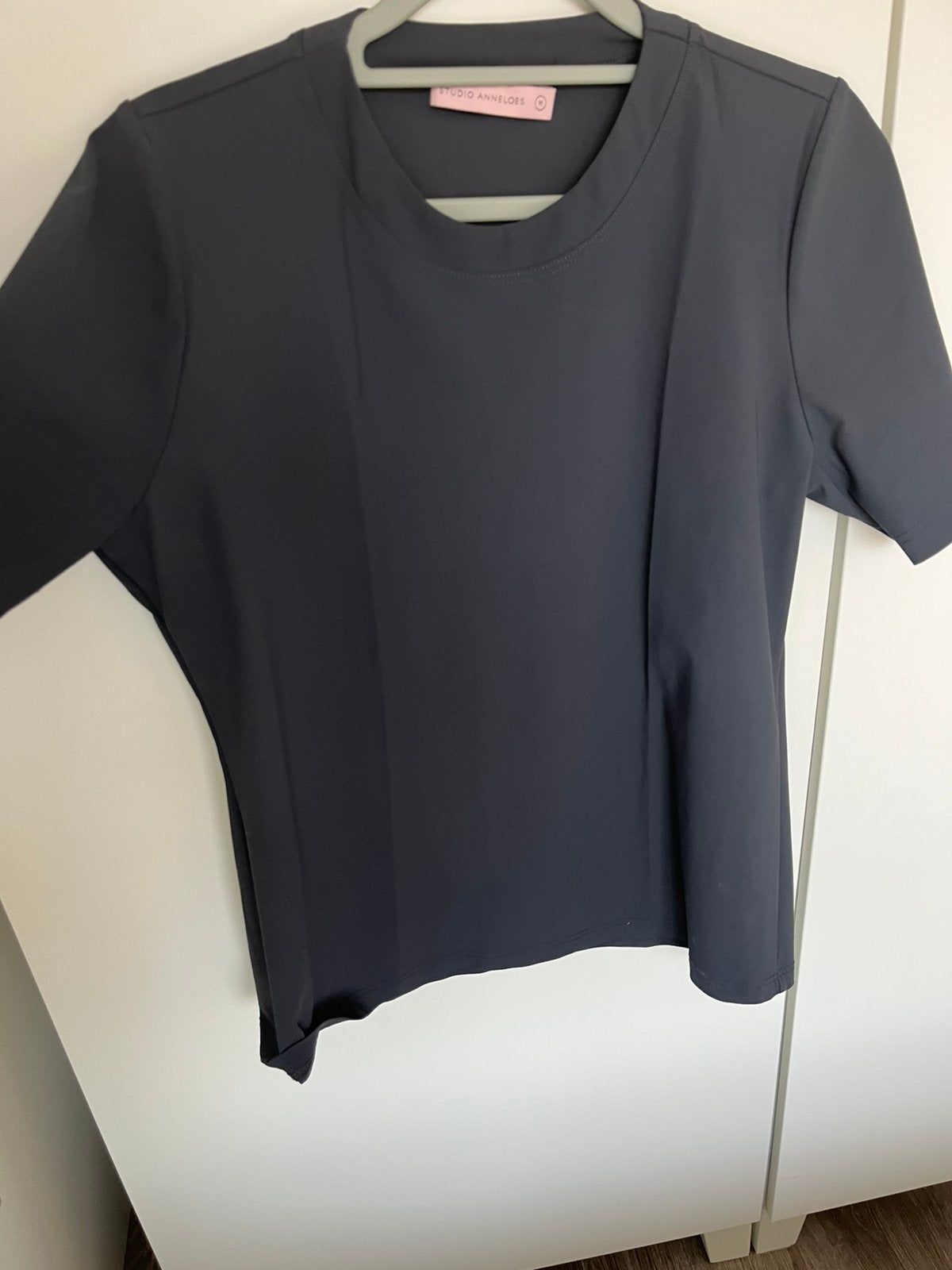 Studio AnneLoes top antraciet heavy travel M, Ophalen of Verzenden, Zo goed als nieuw, Grijs, Zonder mouw