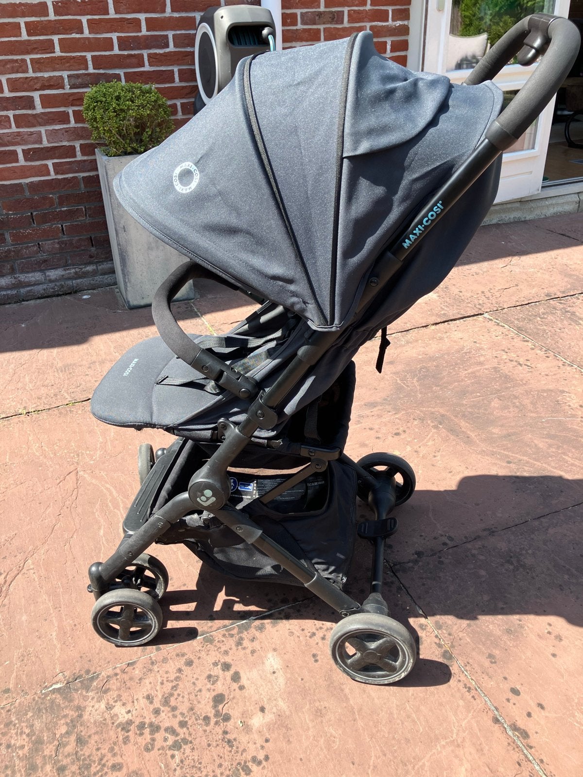 Maxi-Cosi Lara2 buggy - Compact en lichtgewicht, Kinderen en Baby's, Buggy's, Ophalen of Verzenden, Zo goed als nieuw, Maxi-Cosi