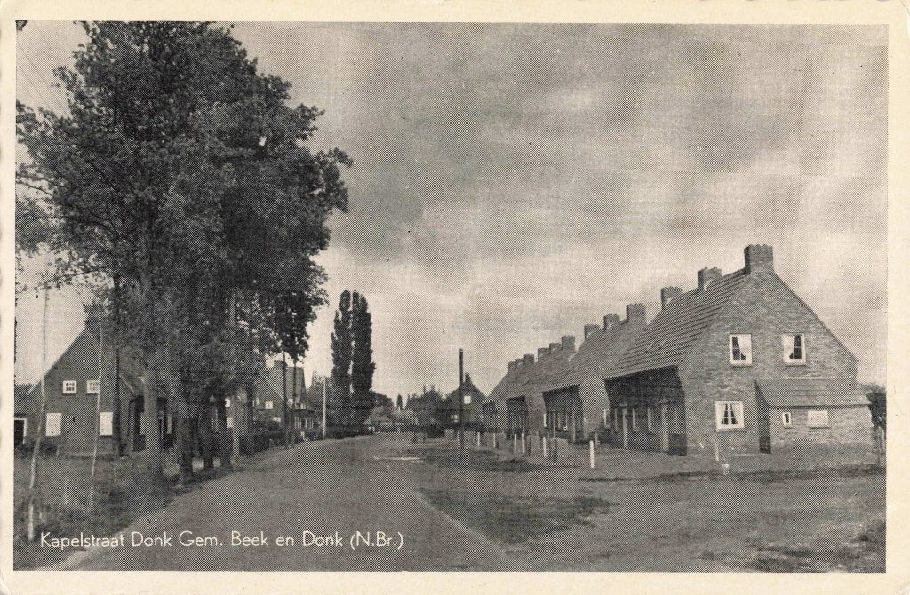 Beek en Donk Kapelstraat M8318, Verzamelen, Ansichtkaarten | Nederland, Ophalen, 1940 tot 1960, Ongelopen, Noord-Brabant
