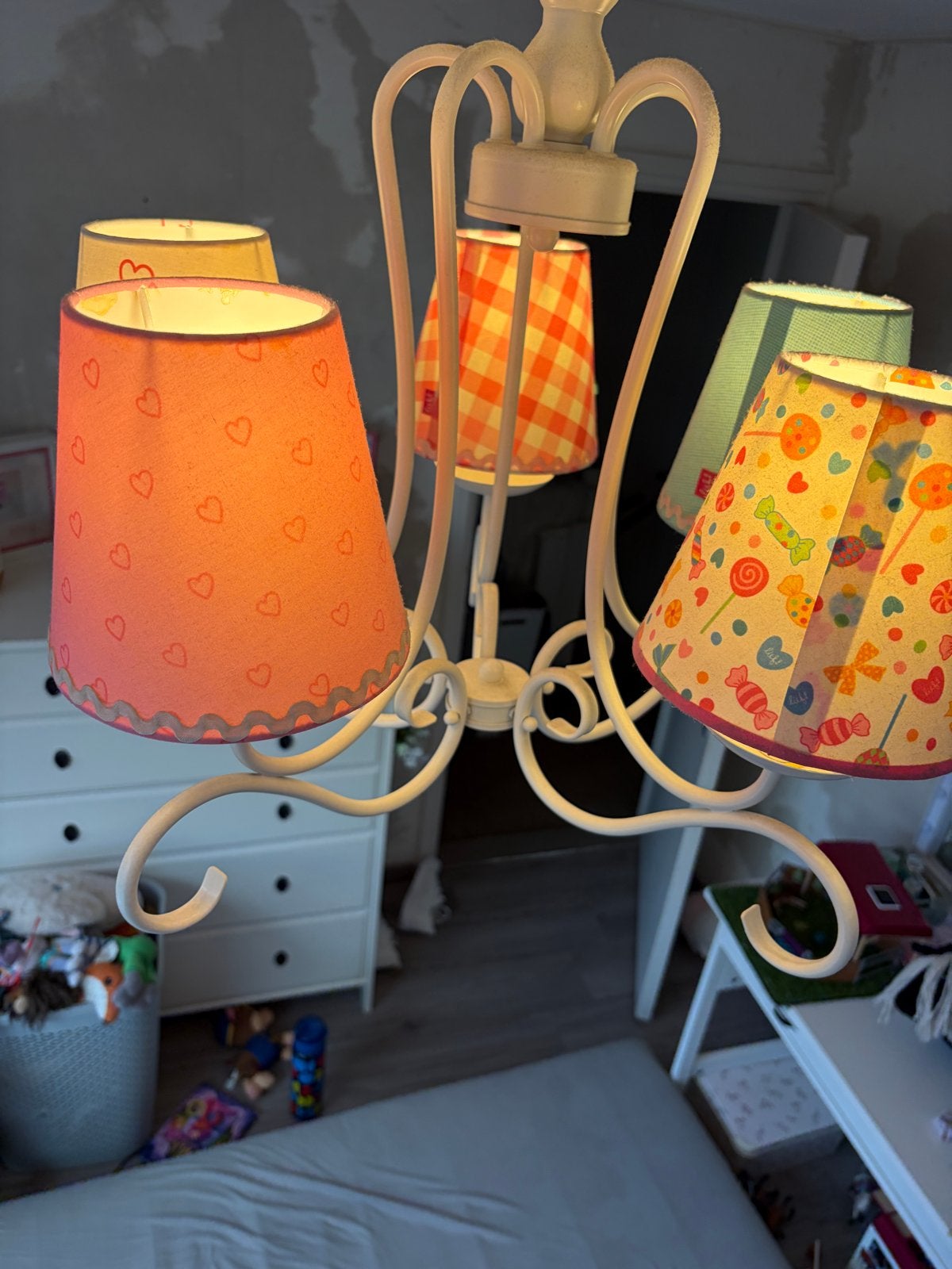 Lief. kinderlamp met 5 kappen, Huis en Inrichting, Ophalen, Gebruikt, Metaal, E14 (klein)