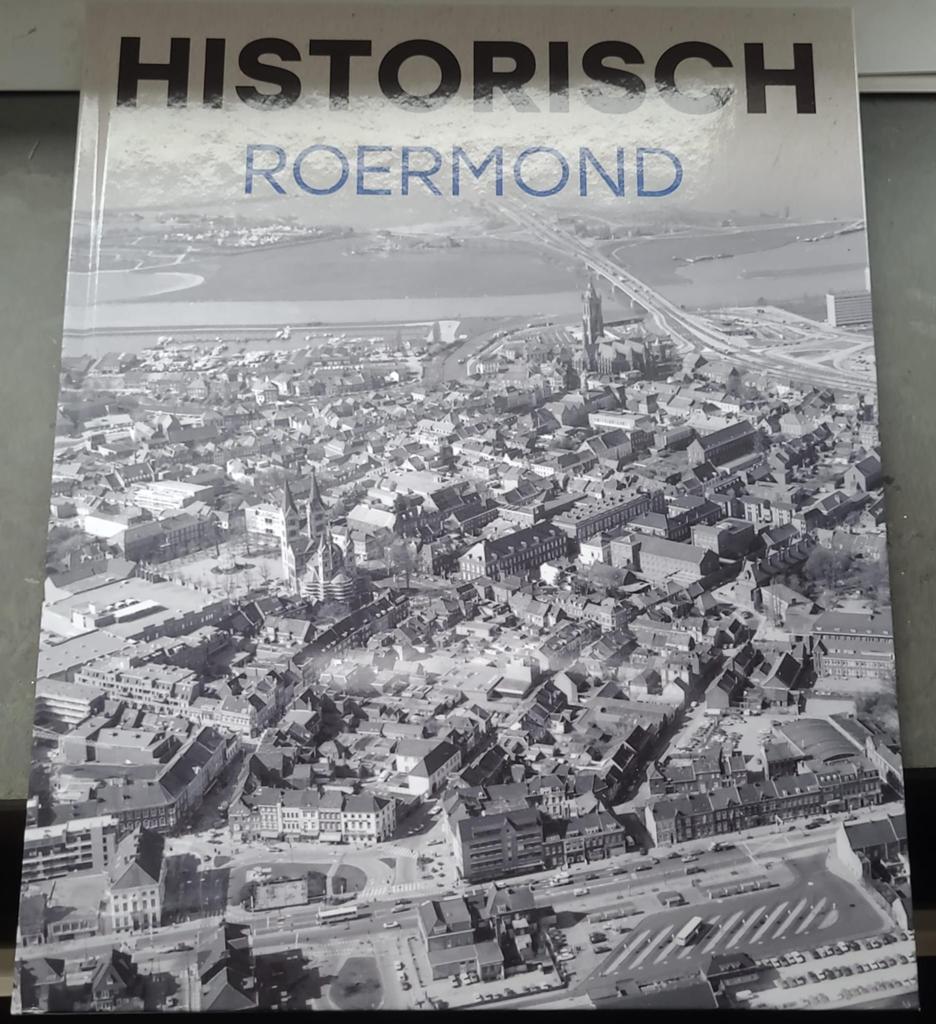 Gevraagd: leeg boek historisch Roermond van de AH, Albert Heijn, Ophalen