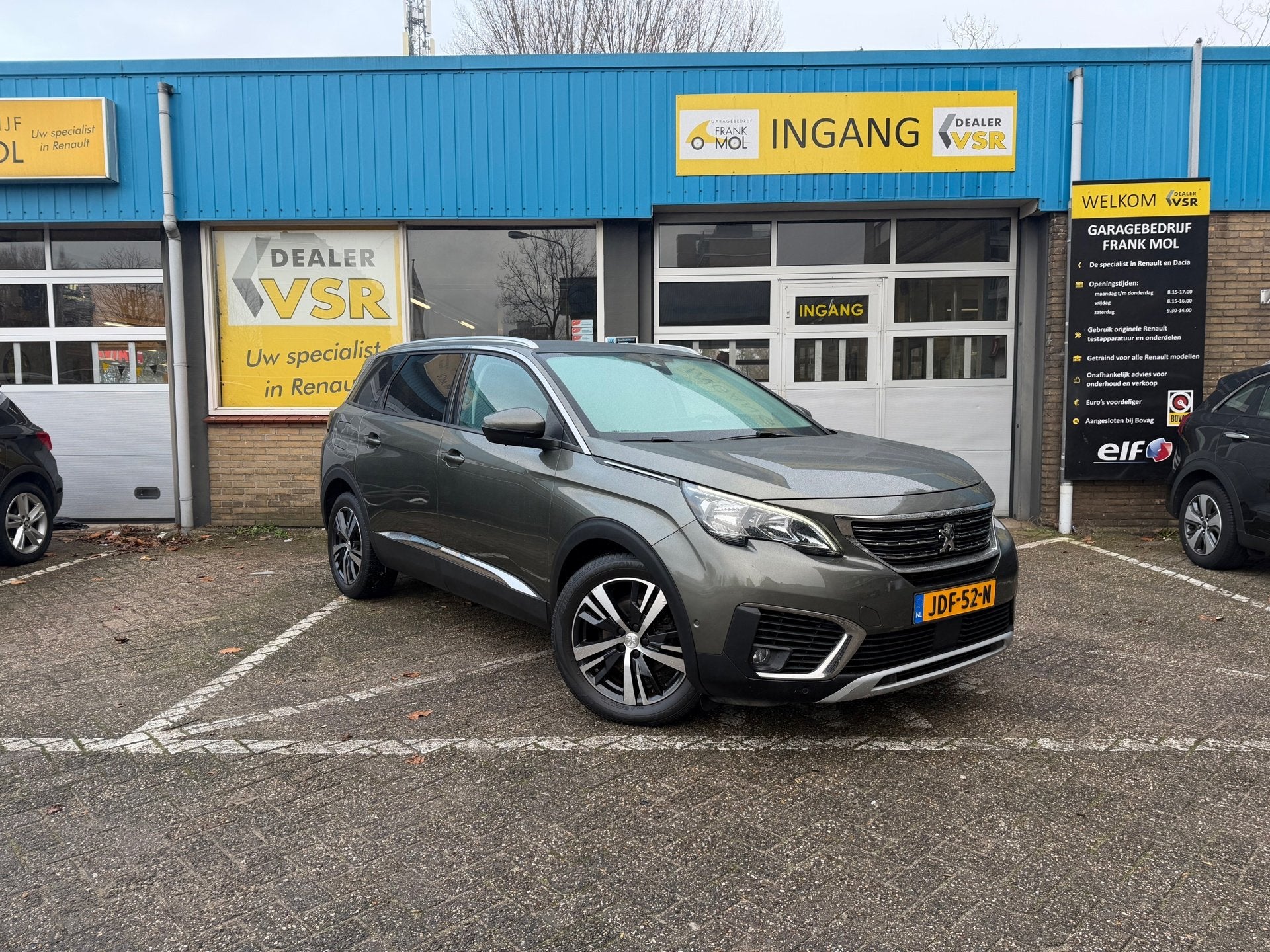 Peugeot 5008 1.2 PureTech Allure |7Pers.|Camera|Carplay|, Gebruikt, Euro 6, 1199 cc, 7 stoelen