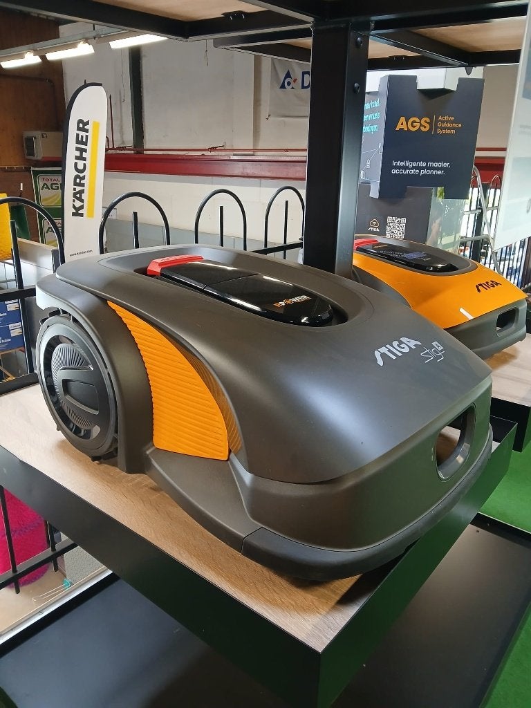 STIGA Robotmaaier UITVERKOOP! Gratis Tuinadvies Hoge Korting, Stiga, Nieuw, Ophalen of Verzenden, Met regensensor