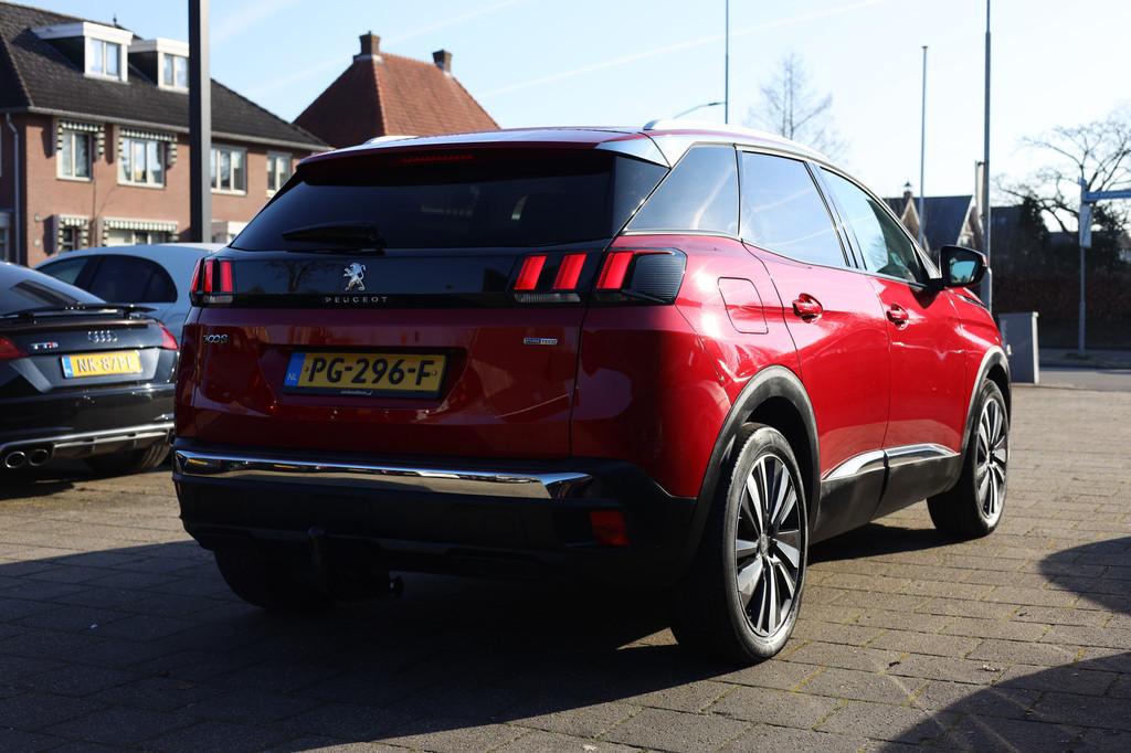 Peugeot 3008 1.2 PURETECH ALLURE | NAVI | CARPLAY | TREKHAAK, Gebruikt, 1199 cc, Leder en Stof, Origineel Nederlands