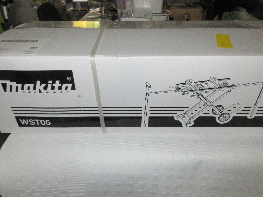 MAKITA AFKORTZAAG ONDERSTEL WST 05 NIEUW