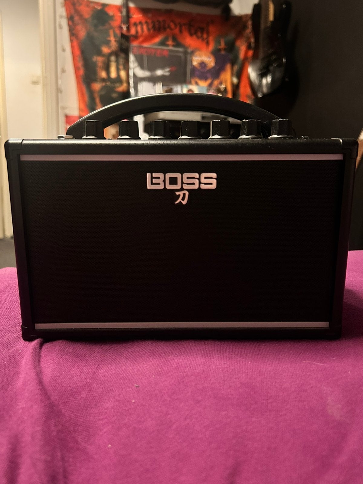 Boss katana mini versterker, Muziek en Instrumenten, Ophalen, Zo goed als nieuw, Minder dan 50 watt