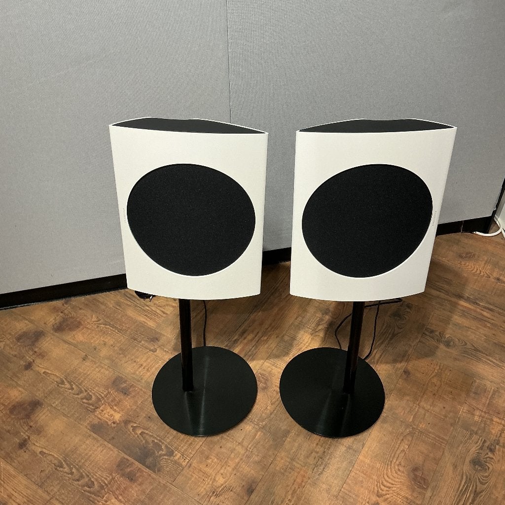 Bang & Olufsen Beolab 17 Wit / Zwart incl Floorstand, Audio, Tv en Foto, Luidsprekers, Zo goed als nieuw, Front, Rear of Stereo speakers