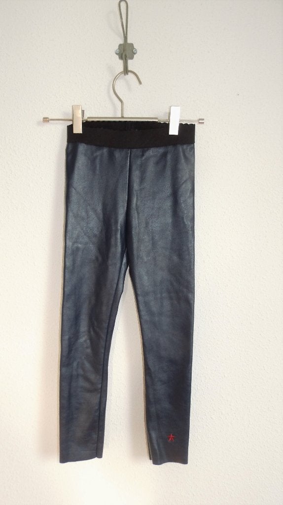 mooie Like Flo leerachtige legging maat 110, Kinderen en Baby's, Kinderkleding | Maat 110, Broek, Meisje, Ophalen of Verzenden